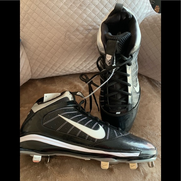 baseball shoes for sale